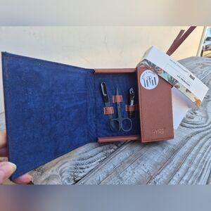 BYRD Men's 6-Piece grooming set. Valentine's Day